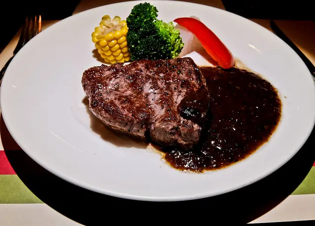 台北 捷運松江南京站 傳統但美味的萊茵堡西餐