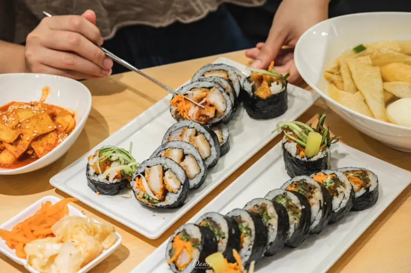 東區平價韓式料理，炸蝦、韓式炸雞都放到紫菜包飯裡-宴先韓式紫菜包飯