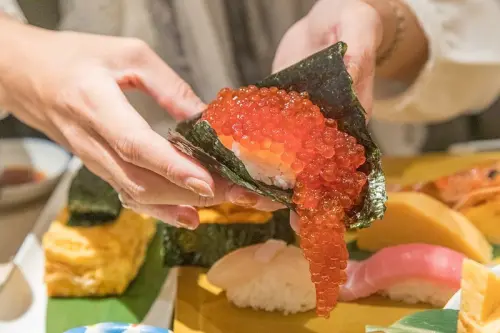 【台北捷運美食】【忠孝復興站美食】壽司美登利.台灣一號店.850元特選握壽司拼盤cp值不差.超大筋子一口吞大滿足