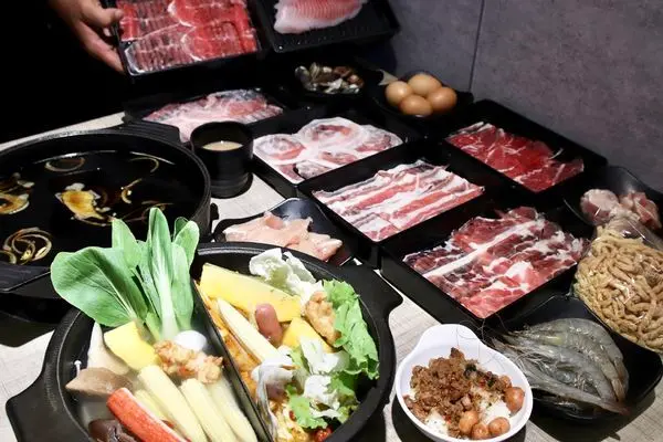 【高雄‧食記】花築壽喜燒 -- 平價壽喜燒吃到飽只要299up!