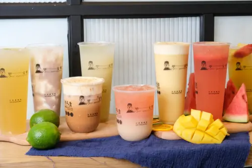 甲文青 台中健行旗艦店，爆紅文青手搖飲，每天現榨上百顆檸檬！雷蒙先生