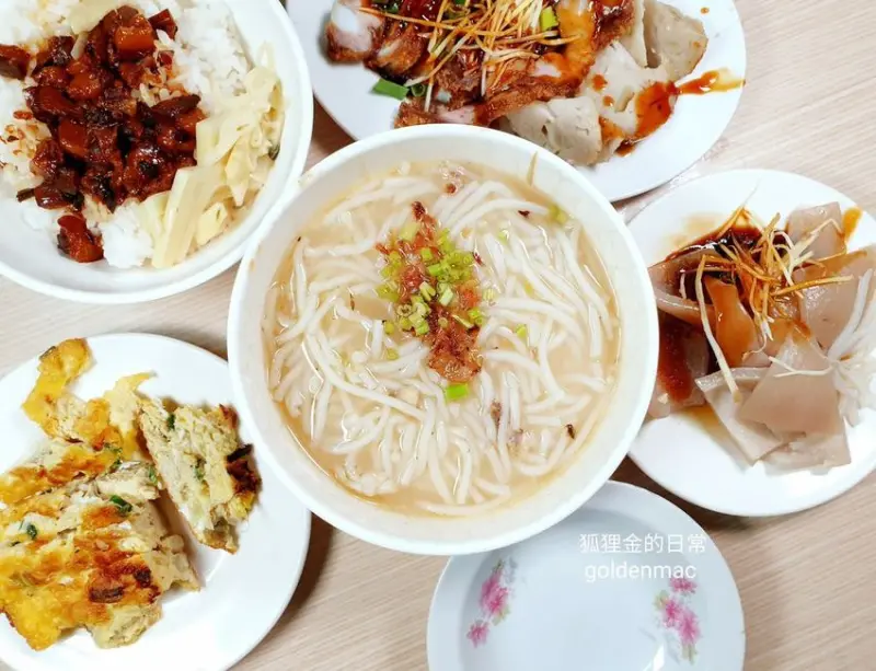 台中美食 │ 台北米粉湯 道地台北風味 巷弄裡的小吃最迷人 手工肉燥飯真心推薦 外送也沒問題