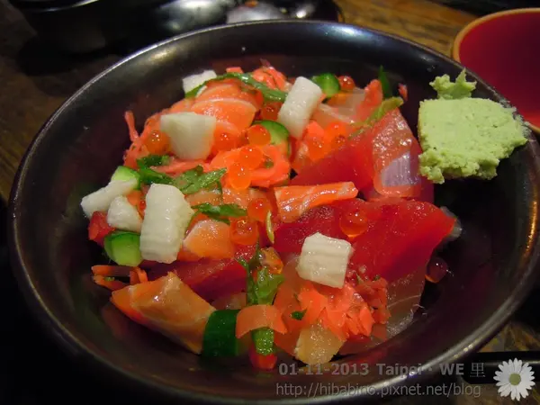 [食記] 台北‧中山國小站 不只賣義式窯烤PIZZA 也賣壽司、生魚片‧WE里