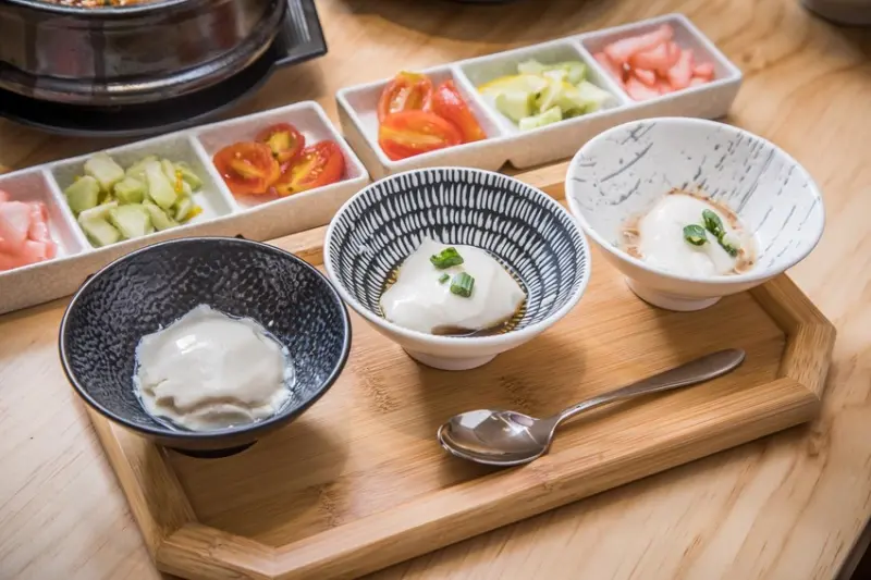 [新竹美食]東京純豆腐新竹SOGO店/日本OL超愛豆腐鍋插旗新竹啦！慶開幕連續20天前一百名豆腐鍋只要99元！ - 大手牽小手。玩樂趣