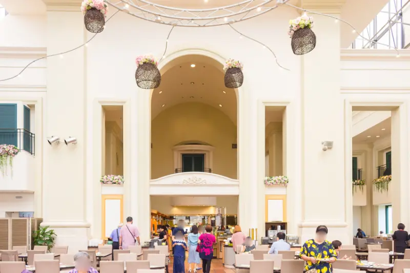 高雄苓雅︱寒軒國際大飯店６樓庭園廳　在明亮優雅用餐環境，不限時間慢慢吃飯吧！