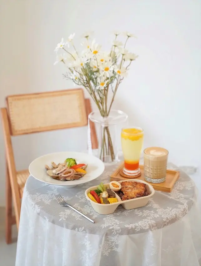 【苗栗頭份】尚順新開幕韓風『LIHO Coffee 輕食餐盒』，主打少油少鹽健康餐盒，還有咖啡、氣泡飲料、下午茶心型鬆餅優惠套餐可以選擇！ - 阿華田的美食日記