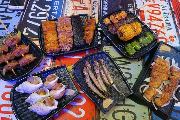 High串燒｜板橋平價串燒！沒喝幾杯別裝醉～趕快約朋友來吃串燒，一起HIGH！