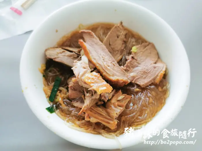 高雄。路竹》路竹烟鴨。在地重口味鴨肉小吃 - 豬小詠的食旅隨行