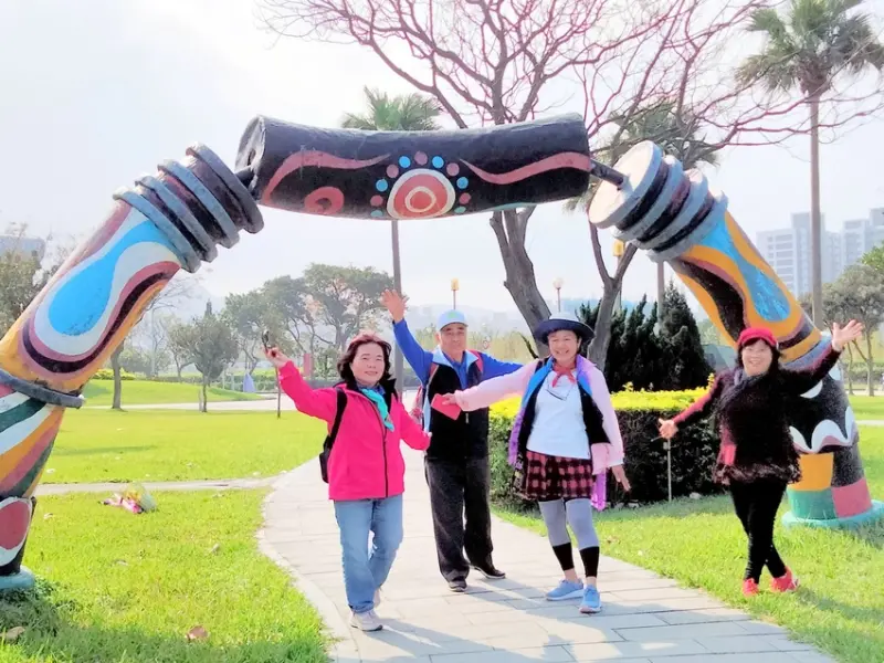 新北景點-陽光廣場(十三行博物館旁)-野餐.郊遊的好去處