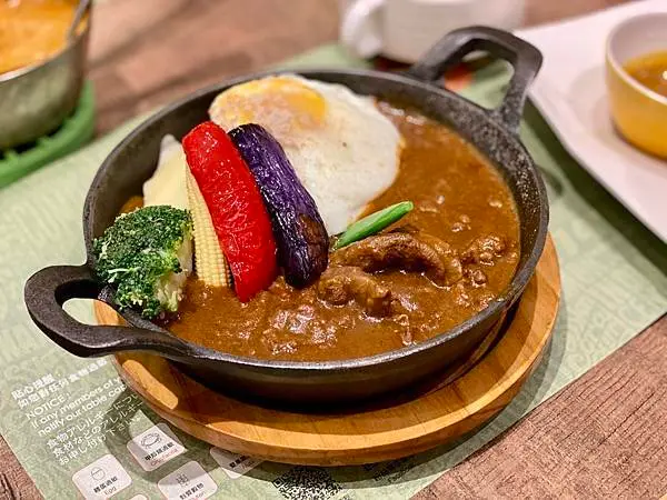 [新北中和美食] 中和環球餐廳【咖哩匠】Curry Champ 記憶中第一次吃咖哩飯 補充能量的米飯終結者 欣葉餐飲集團  @蛋寶趴趴go