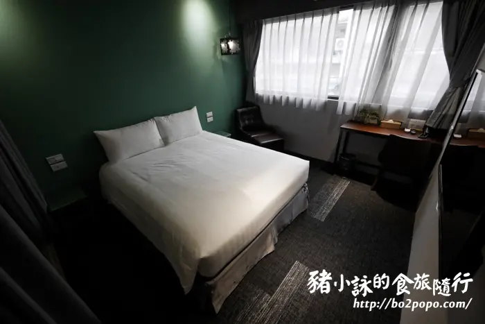 台北。萬華》町記憶旅店3館 Cho Hotel 3。價格親民的出差住宿點 - 豬小詠的食旅隨行