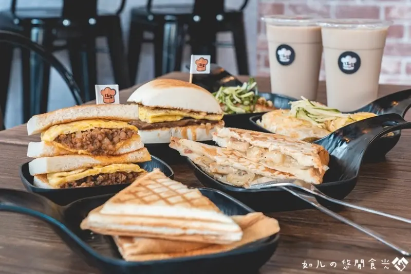 【台中南區】隱藏在南區巷弄內的銅板美食！滿滿的碳烤飄香味早餐很可以『伍宅晨食』