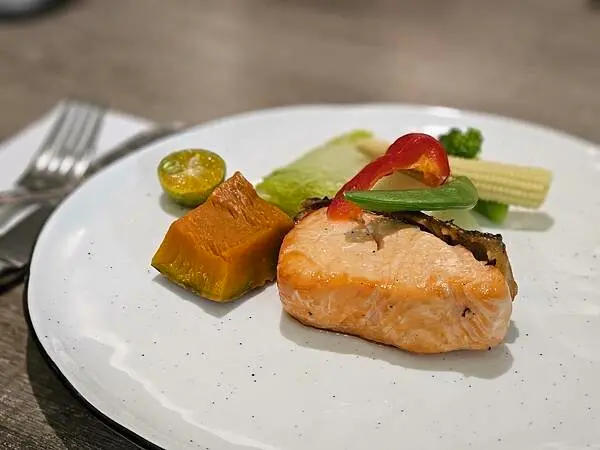 (胖樺食記)永康街推薦法式料理「布查花園法式料理 金華」/東門站美食/商業午餐完整菜單/煎鮭魚德國豬腳