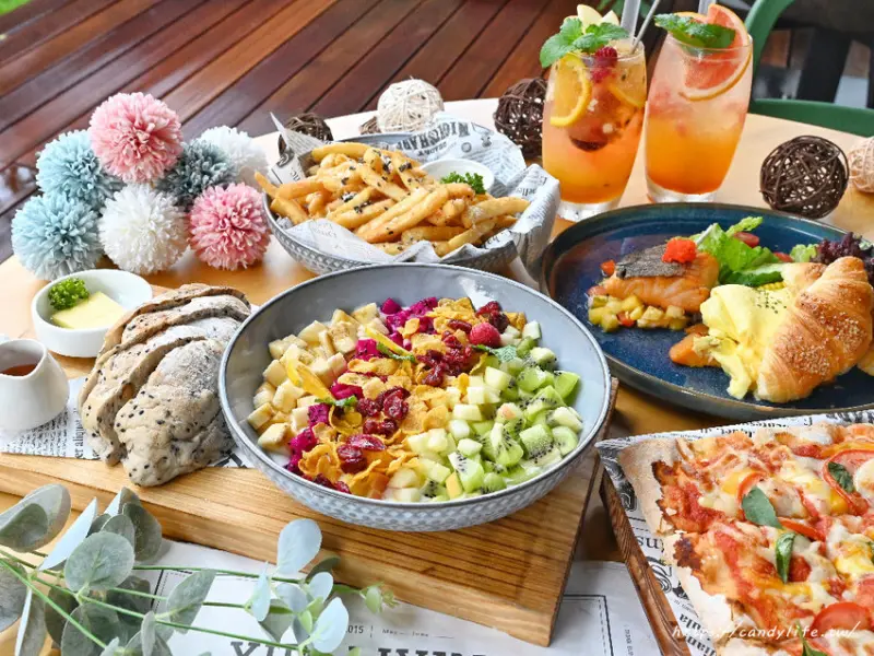 hecho做咖啡逢甲店│台中森林系咖啡館，隱身在Hotel Z中，可愛咖啡杯座位，餐點擺盤超美又好吃～