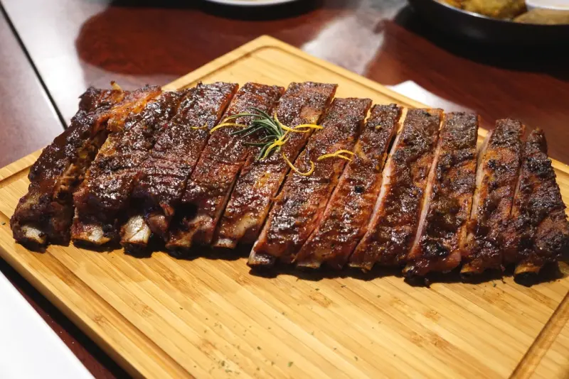 好吃又厚實的豬肋排 肉食者不可錯過的地方-Eds Diner@捷運劍南路站@美麗華