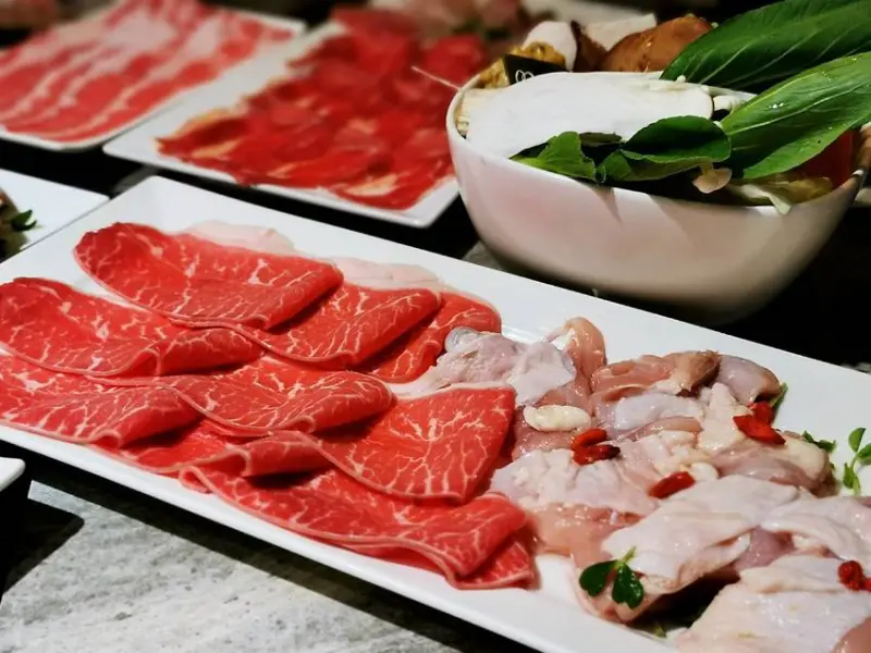 台北市信義區美食推薦 CP值爆表1＋1鍋物雙主餐多肉火鍋298起 ATT 4 FUN 5樓（ATT旗艦店）