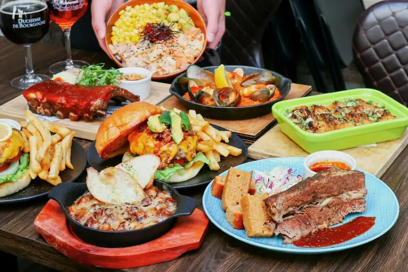 ABV美式餐酒館。300款精釀啤酒、獨門美式烤肉，一秒置身美國鄉村豪邁粗曠，東區美式餐廳推薦