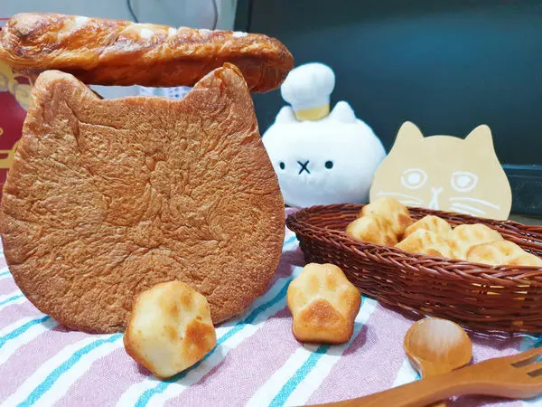 ♪市政府站。貓咪吐司♬ 北海道鮮奶吐司/貓爪瑪德蓮/貓咪尾巴丹麥