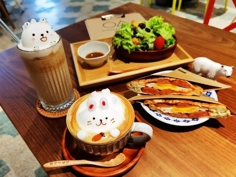 【台灣，桃園，中壢咖啡館】理性＆感性咖啡館（Reason & Sensibility Coffee），從超萌立體拉花咖啡到老屋咖啡館；我喜歡笑容依舊，維持開業初衷的小店。（老街溪下午茶/ig打