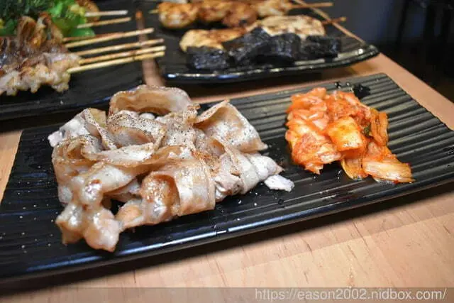 士林美食。柒息地（士林店）。親民化的價位，下班好去處，內用、外帶皆可