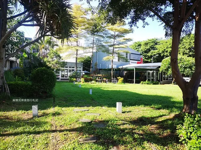 【高雄 三民區】喜憨兒庇護工坊，高雄早午餐、下午茶、輕食『喜憨兒 綠野香蹤』 都市中的休閒餐廳