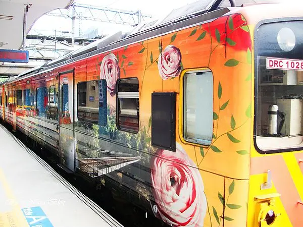 兩天一夜搭火車玩平溪。淡水