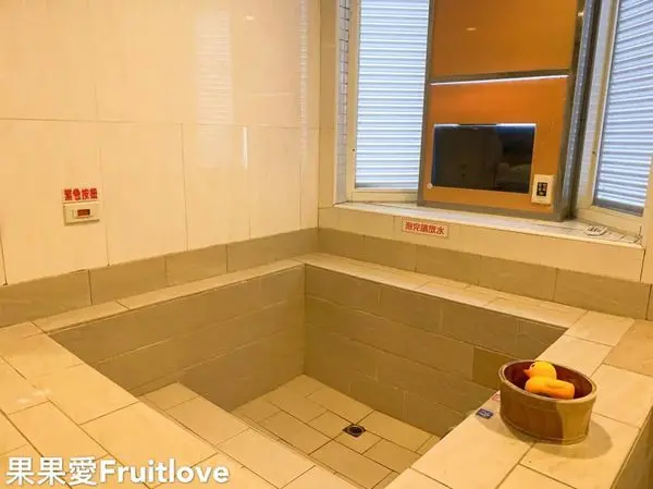 帶著毛小孩一起去泡美人湯　泡完之後整個人都鬆了起來　　湯布苑溫泉館　 烏來溫泉旅館推薦　   新北市寵物友善住宿 　   親子友善