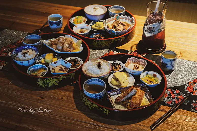 【台中西區】百花堂百貨行│超美日本生活美學設計空間，日式飯食與器皿販售，近審計新村