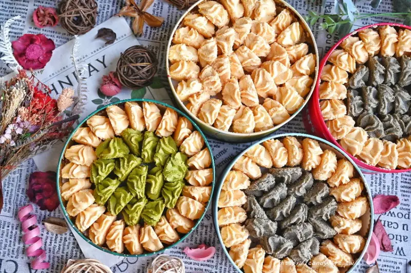 1/3前有機會購買到聖誕季節限定的愛威鐵盒，愛威曲奇越吃越耐吃，吃完一層還有驚喜喔