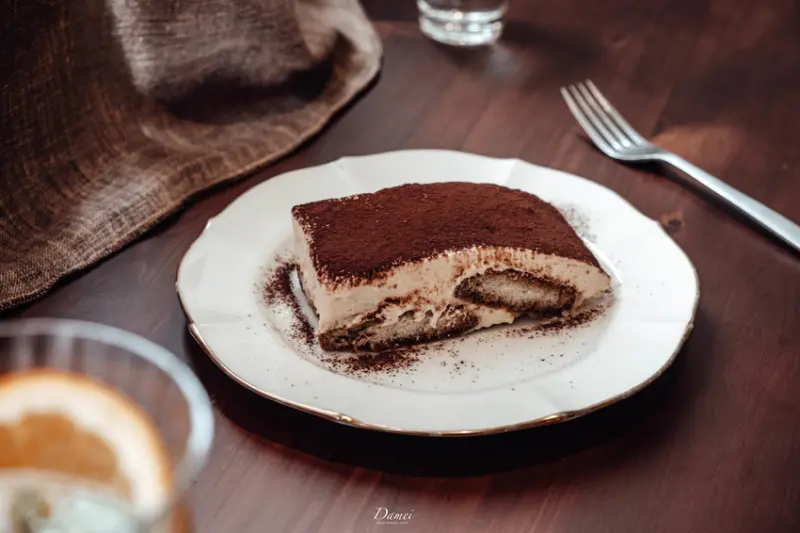 先爬上老公寓五樓，便能尋到綠洲-沙丘