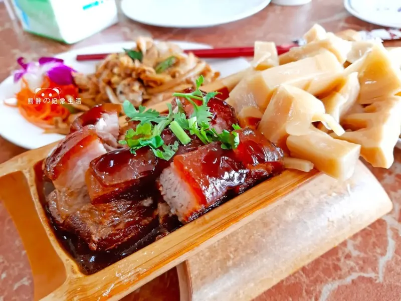 【南投鹿谷】新麻竹園野菜料理，美食旅遊網人氣小吃，菜色種類眾多，環境舒適寬廣，價格上略嫌小貴