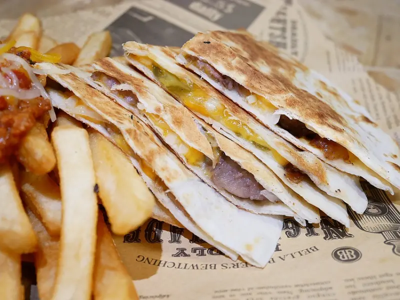 靜宜大學美食推薦，多種口味的美式料理一次擁有，睡不著就吃宵夜去-瘋狂傑克Crazy Jack