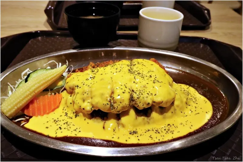 [新北三重]金澤NO.1咖哩(三重三民街上)|來自日本金澤KANAZAWA的黑咖哩!!!