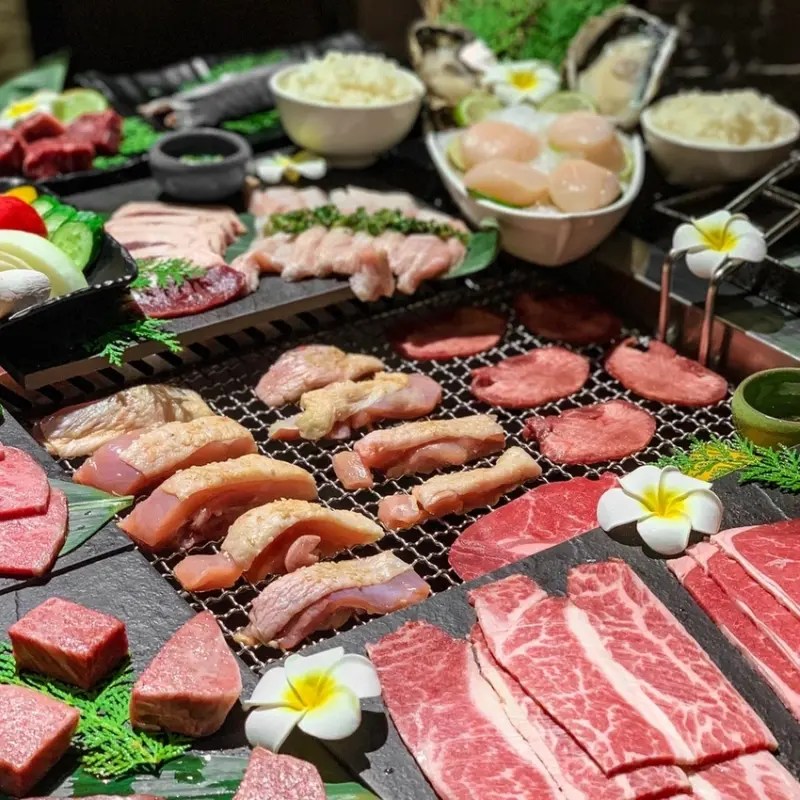 聚餐約會首選無服務費燒烤餐廳，物超所值，好新鮮 ● 糧薪客棧  |  台中沙鹿美食