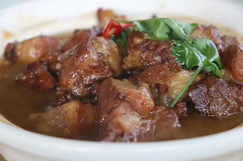 東海岸美食-吃飯配鯊魚！鯊魚黑幫餐廳