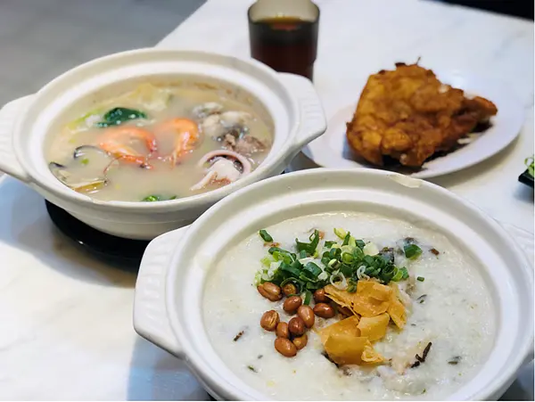 【台北美食￭大安區】粥強大 x 台北必吃美食粥強大！來上一碗，鮮味滿滿、飽足程度，撐破我肚║ 台北粥品推薦、大安區美食推薦、臨江夜市美食