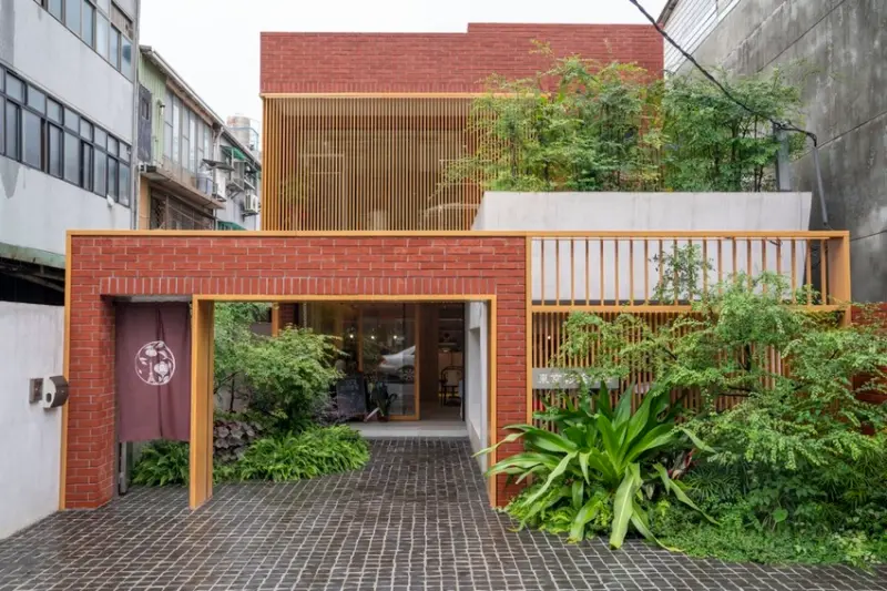 台北咖啡廳 東京彩健茶莊｜一秒到東京，日式庭院風格午茶餐廳，「飯糰、和菓子」一邊品茶一邊享受！ · 算命的說我很愛吃