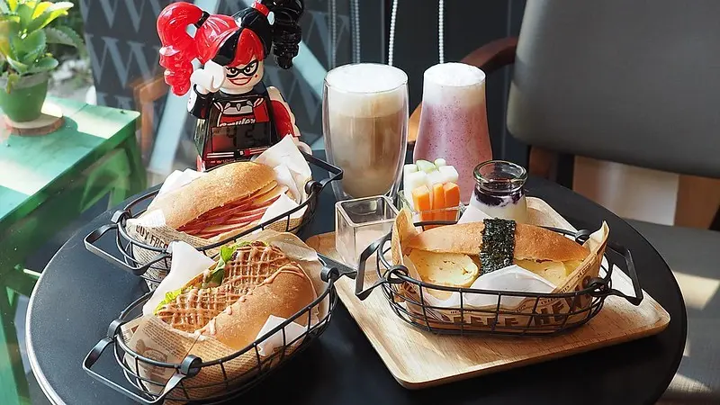 【高雄│前鎮│三多商圈】Coppe Factory X 安居咖啡│手工自製日式餐包的無限變化與魅力！高雄早午餐推薦