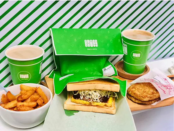 【台北美食￭信義區】Kiwes Toast & Coffee￭台北信義店 x 板煎吐司香酥鬆軟，料多實在飽足好吃║ 信義早餐推薦、台北吐司推薦、信義區美食、永吉路30巷美食