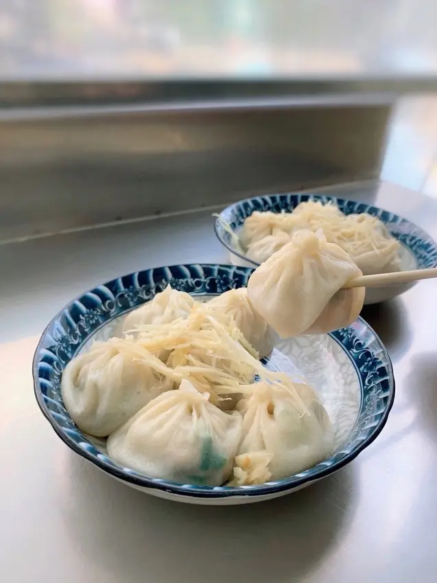 必收藏！有「彰化鼎泰豐」之名，連在地彰化人都願意早起排隊的爆汁「莊手工鮮肉湯包」!