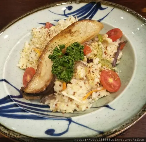 [台中西區 菩蒔蔬願-手作蔬食料理]樸實溫暖的蔬卷味