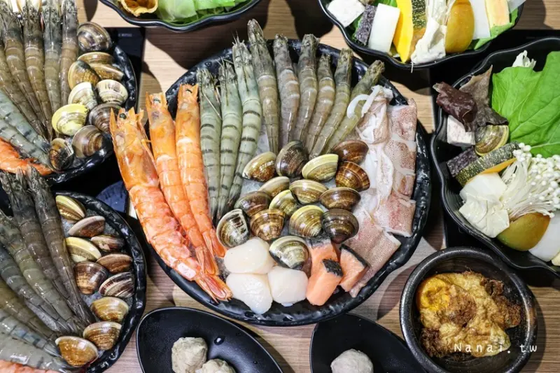 良食煮意有機鍋物|浮誇痛風三人分享套餐，蝦蝦拼盤買一送一，有機葉菜吃到飽 - Nana愛旅行札記