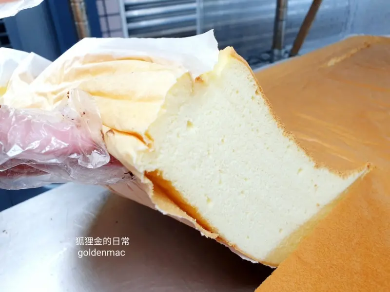 台中美食 │ 御上品古早味蛋糕 三十多年的好味道 下午茶、伴手禮、早午餐都適合 每日現烤限量晚來買不到