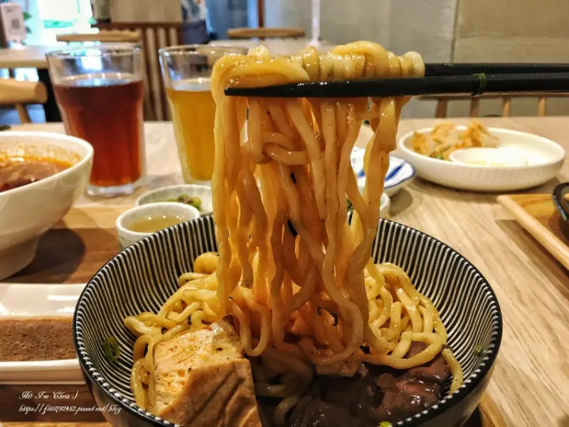【台北信義食記】麵麵控們快筆記起來!捷運市政府站附近新開專賣麵定食的質感小店-佬饕心/信義區美食推薦/松菸美食推薦/市政府站美食推薦