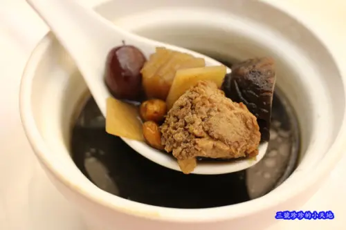 台北中山國小站．觀世音素菜餐廳．素食合菜套餐／素食喜宴．行天宮附近．台北素食餐廳推薦