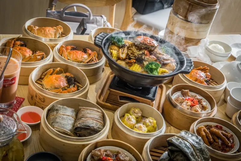 港點大師-南崁特力家居店/港點大師強勢回歸南崁，秋季旬之味絕品大閘蟹開賣囉！ - 大手牽小手。玩樂趣