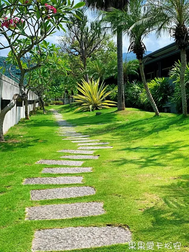 南洋風度假花園民宿　獨立villa空間　宜蘭卡松安　有草地可以奔跑．有圍．不用爬樓梯　親子寵物友善