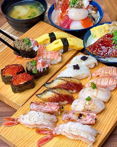 【魚多甜輔大店】均一價40元｜cp值最高的壽司店