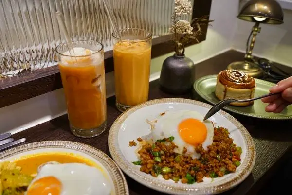 THAI HOJA - 咖哩、肉桂捲與泰式料理的組合，讓你邊當文青邊享受美食，屏東美食推薦