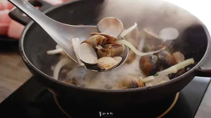 濎極鍋物 陳稜店｜彰化火鍋｜彰化也能吃到來自澳門的蛤蠣爆炸多卜卜鍋！當然也是彰化燒酒雞鍋、石頭火鍋、平價火鍋推薦 ♥